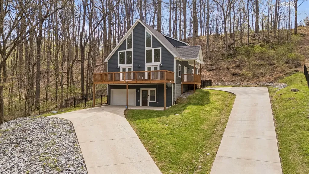 805 Weeping Willow Road Hendersonville TN 37075