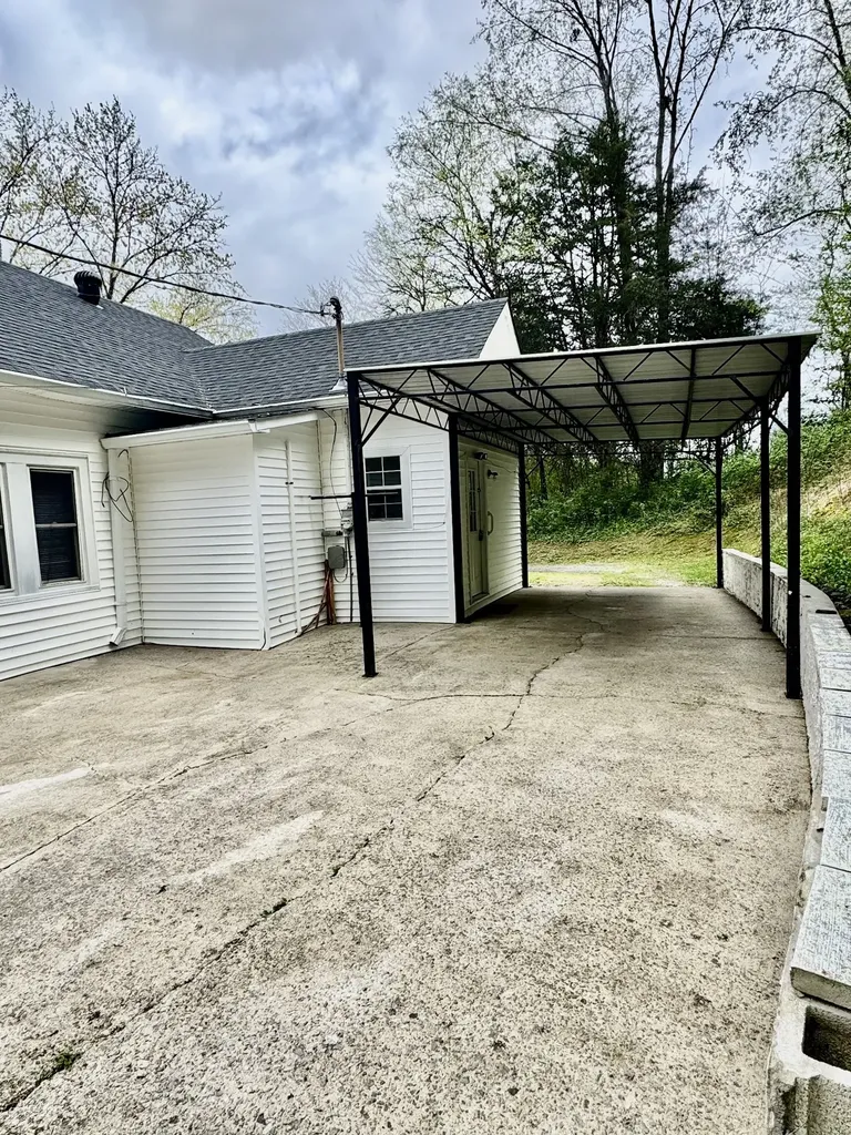 260 Defeated Creek Highway Carthage TN 37030