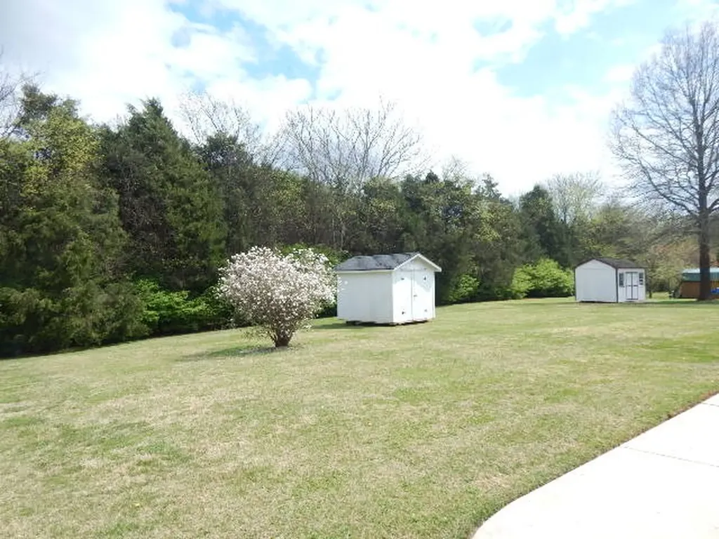 385 Creek Lane Mcminnville TN 37110