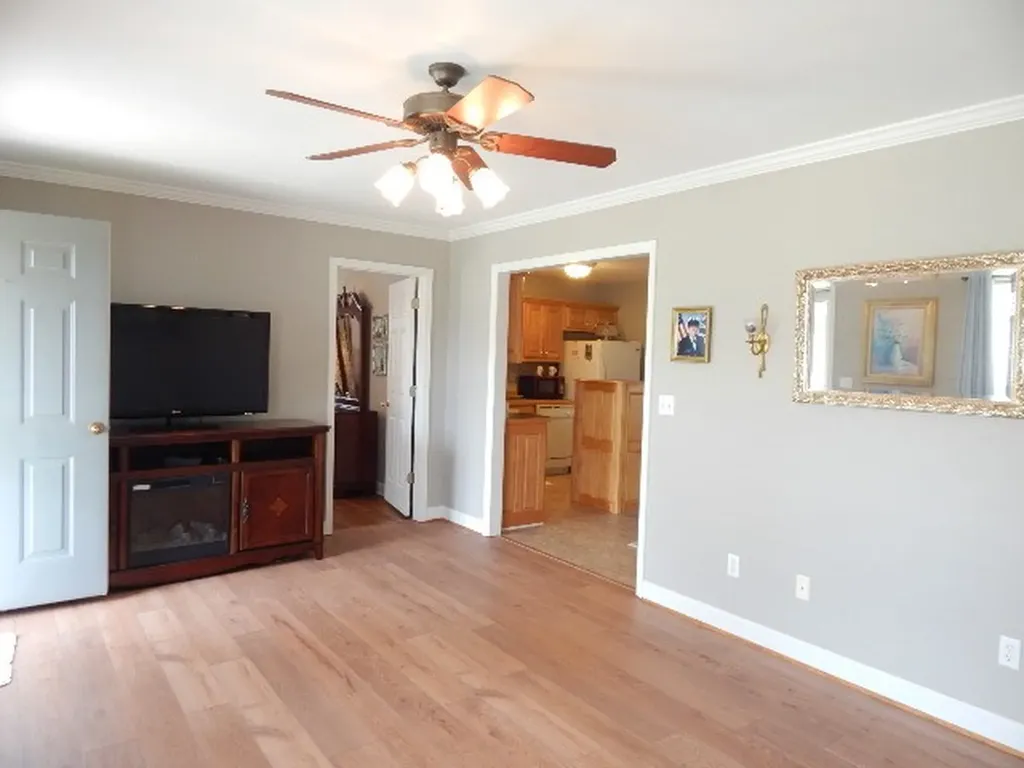 385 Creek Lane Mcminnville TN 37110