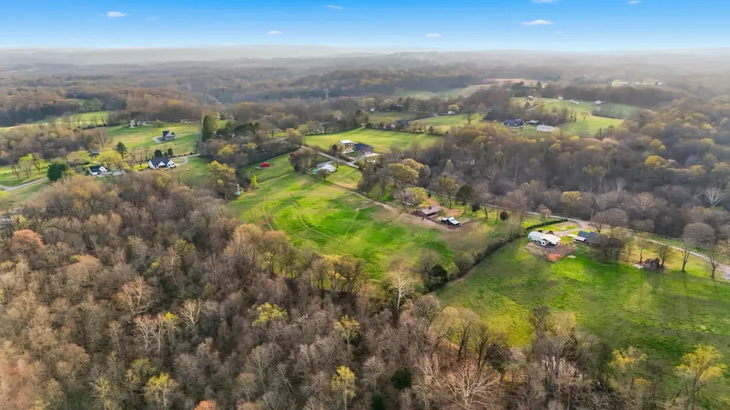 2830 Lockertsville Road Ashland City TN 37015