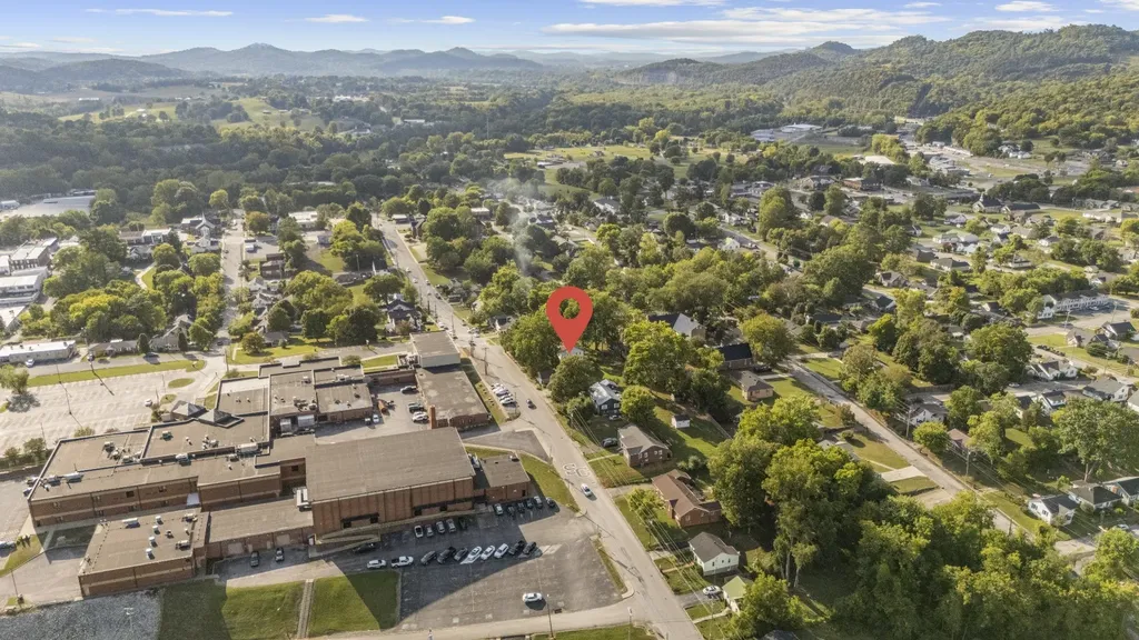 307 College Ave, E Carthage TN 37030