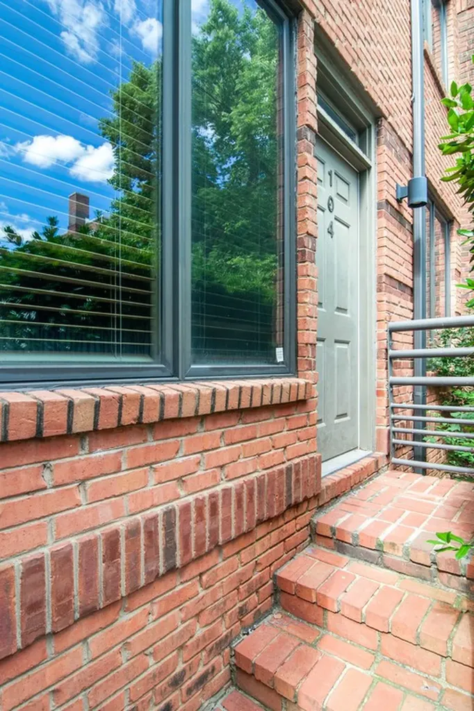 2110 Portland Avenue Nashville TN 37212