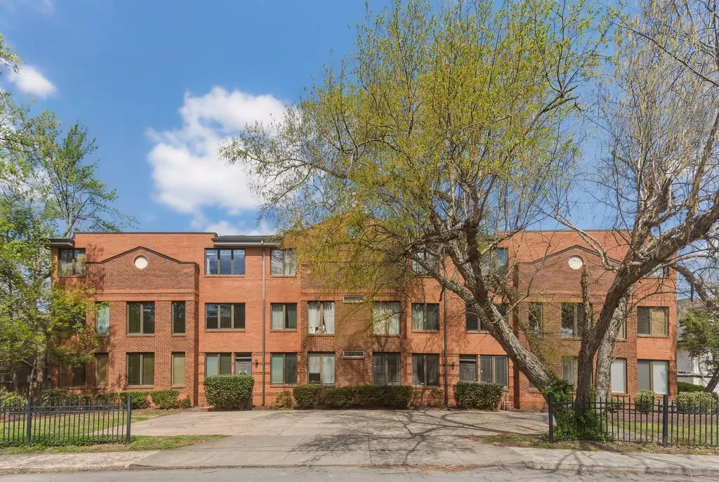 2110 Portland Avenue Nashville TN 37212