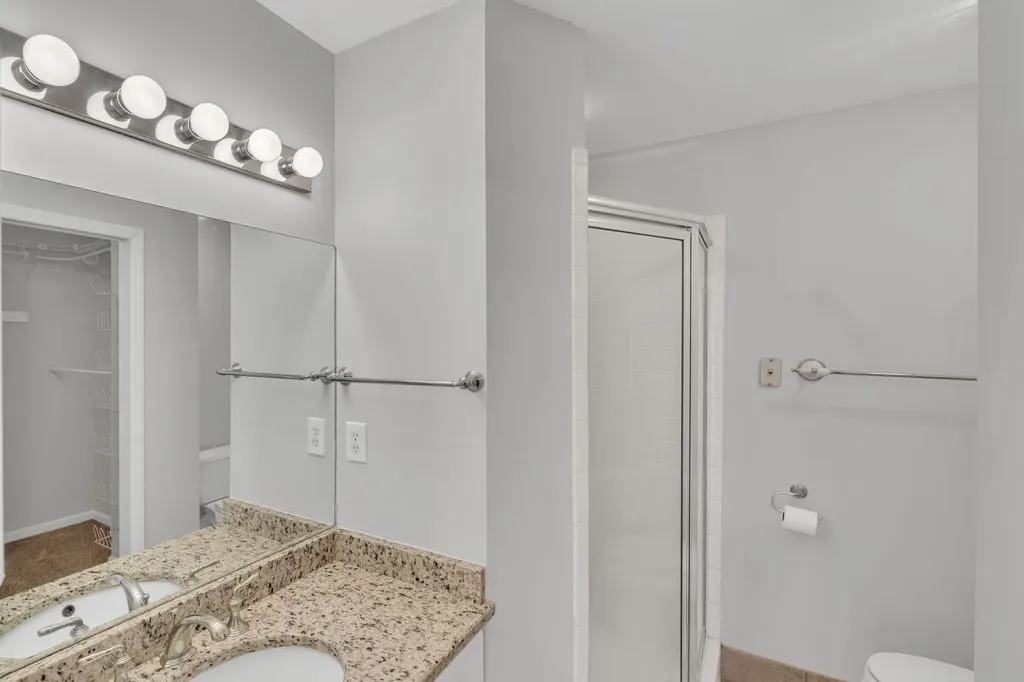 107 W End Place Nashville TN 37205
