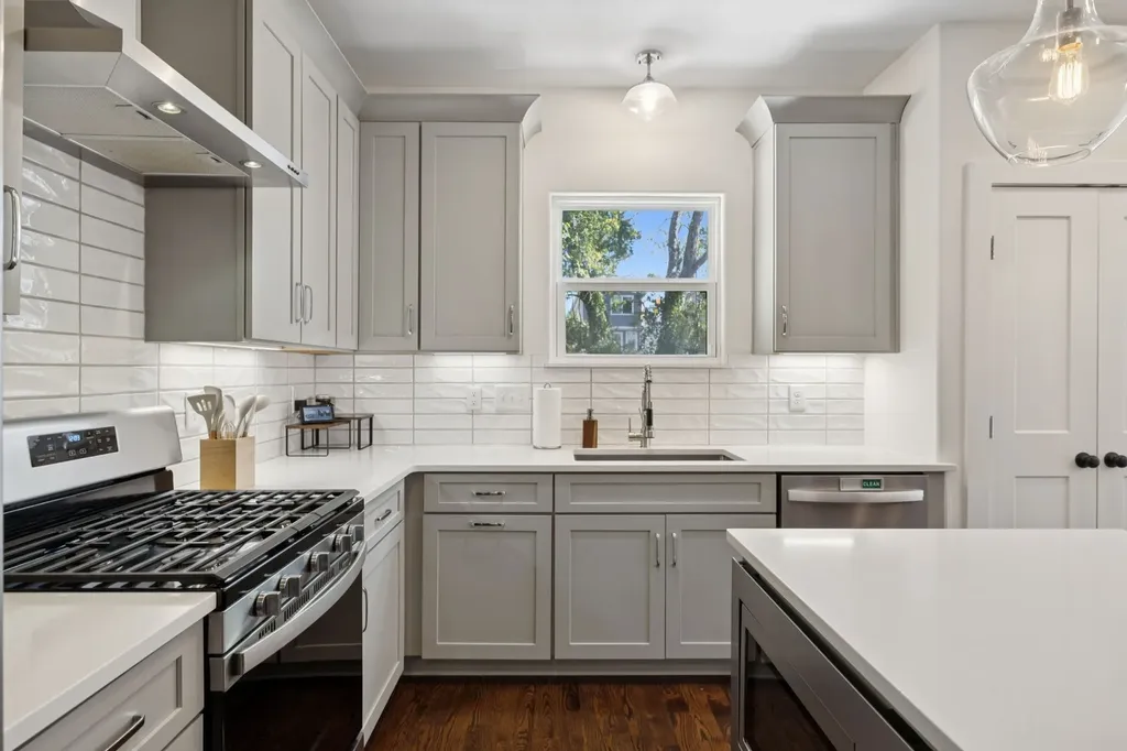 506B E Bend Drive Nashville TN 37209