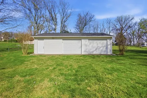 755 Ashwood Avenue Lewisburg TN 37091
