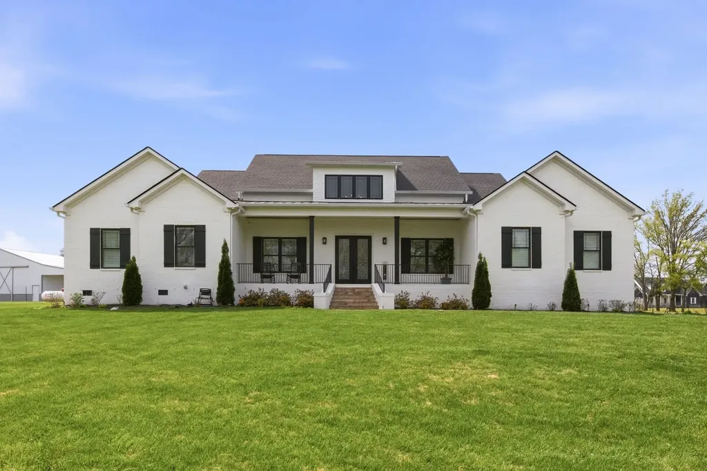 8516 Lowe Christiana Road Christiana TN 37037