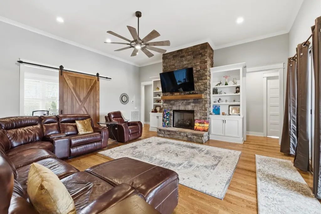 8516 Lowe Christiana Road Christiana TN 37037