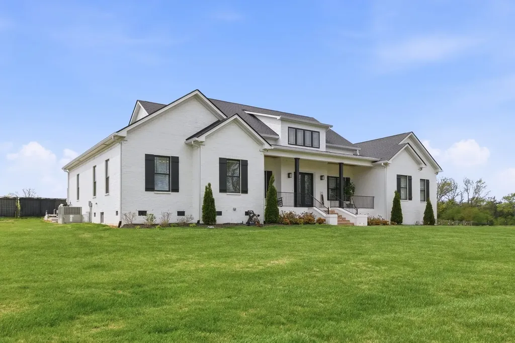 8516 Lowe Christiana Road Christiana TN 37037