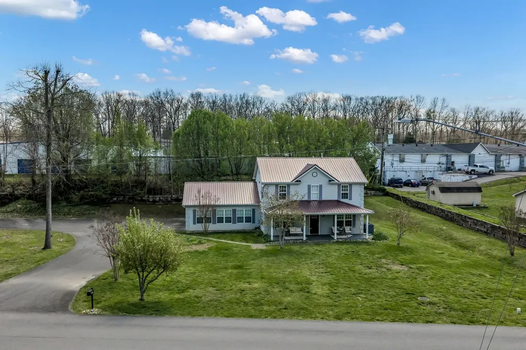 108 Lake Valley Road Dickson TN 37055