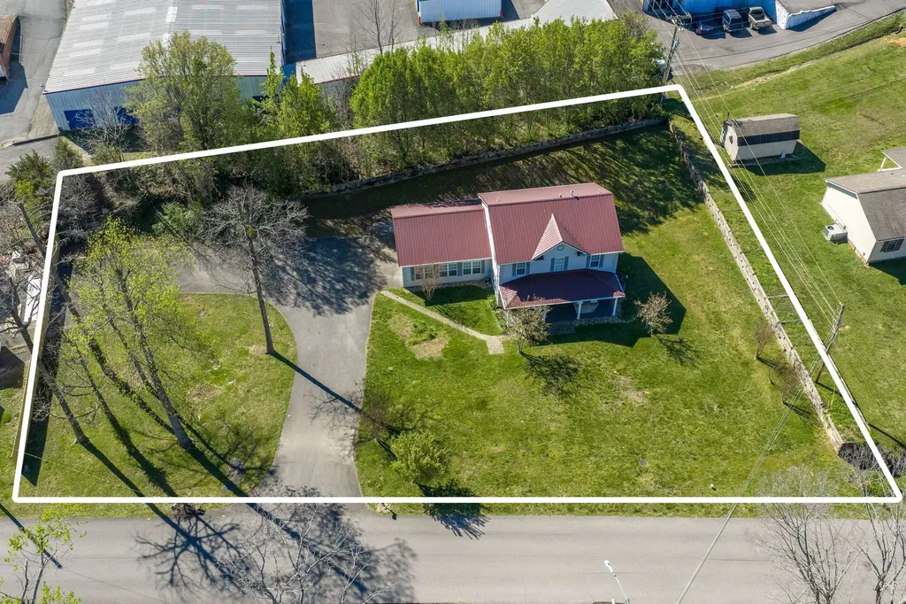 108 Lake Valley Road Dickson TN 37055