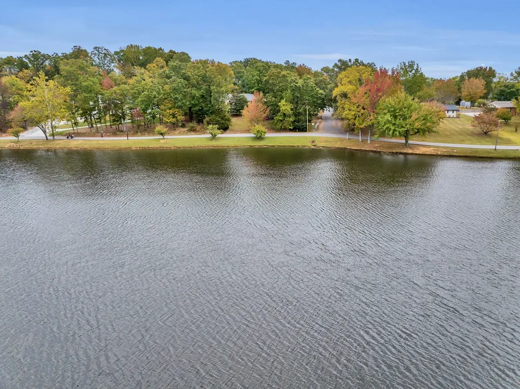 108 Lake Valley Road Dickson TN 37055