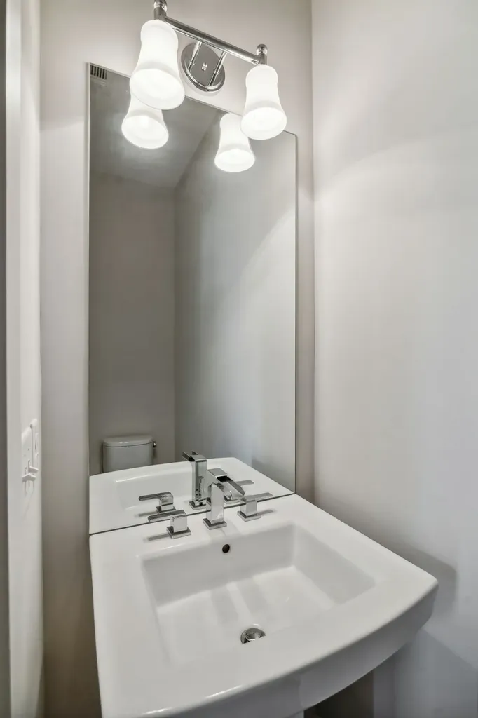 1211A Sigler Street Nashville TN 37203