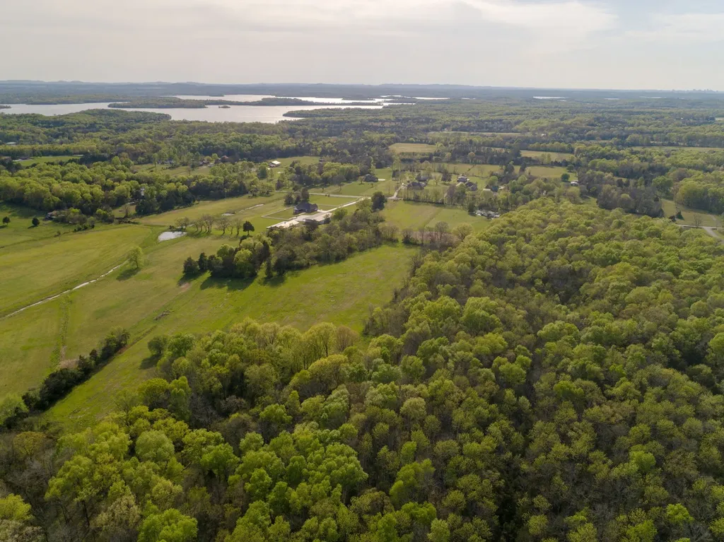 2 Corinth Road Mount Juliet TN 37122