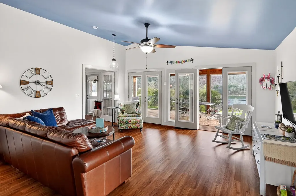 6076 Granville Highway Granville TN 38564