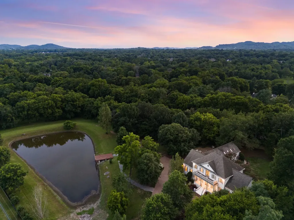 1115 Wilson Pike Brentwood TN 37027