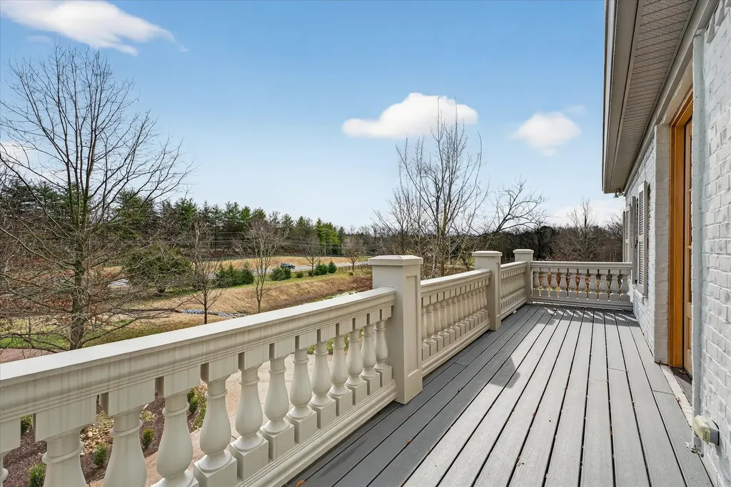 1115 Wilson Pike Brentwood TN 37027