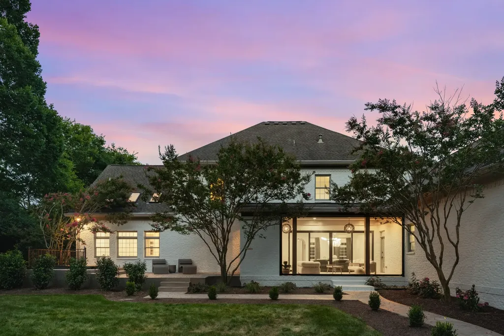 1115 Wilson Pike Brentwood TN 37027
