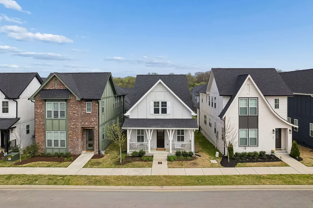 155 Oasis Drive La Vergne TN 37086