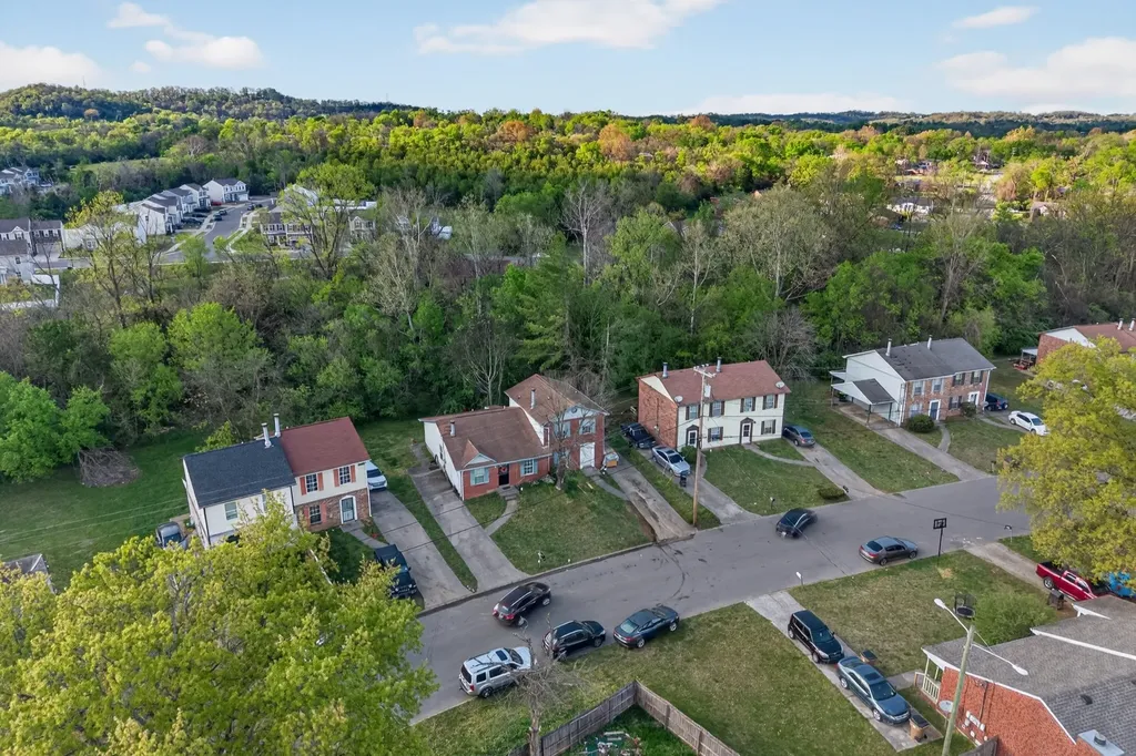 1348 Bellshire Terrace Drive Nashville TN 37207