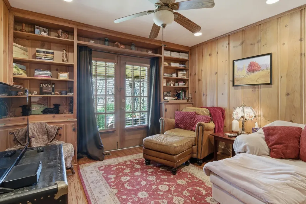 3802 Harding Place Nashville TN 37215