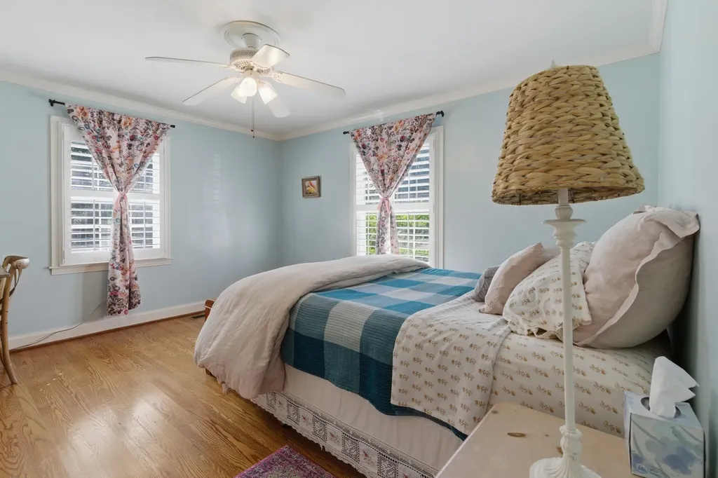 3802 Harding Place Nashville TN 37215