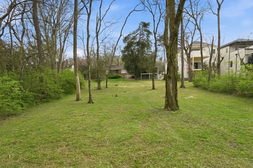 3802 Harding Place Nashville TN 37215