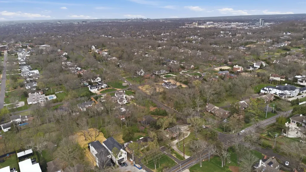 3802 Harding Place Nashville TN 37215