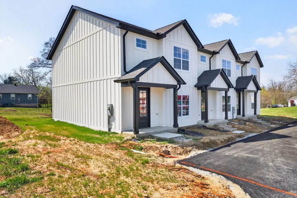 212 W Jere Whitson Road Cookeville TN 38501