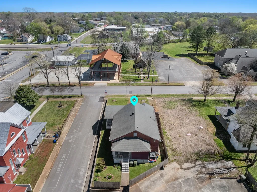 215 S Military Avenue Lawrenceburg TN 38464