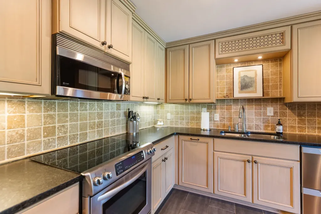 4215 Harding Pike Nashville TN 37205