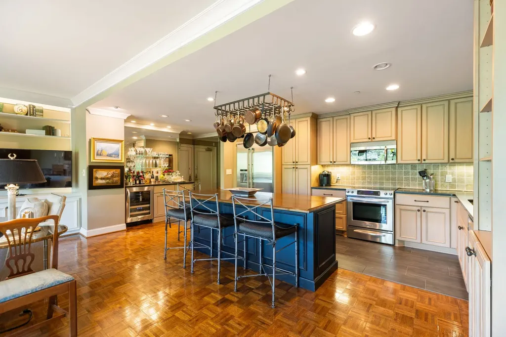 4215 Harding Pike Nashville TN 37205