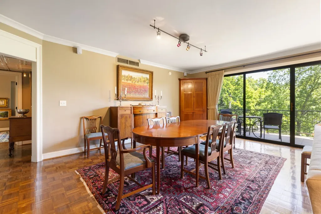4215 Harding Pike Nashville TN 37205