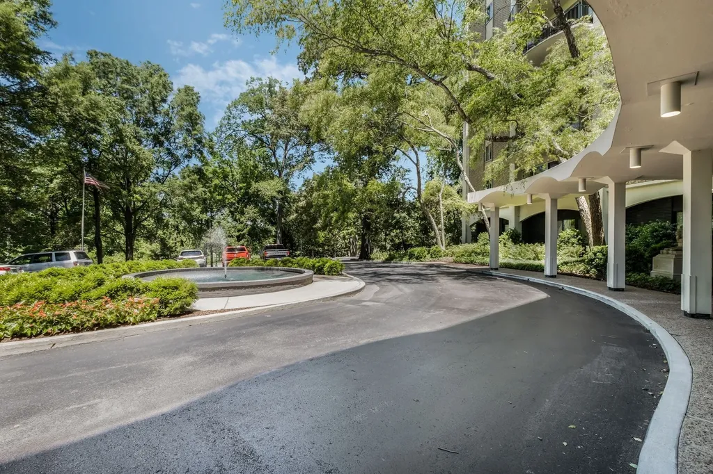 4215 Harding Pike Nashville TN 37205