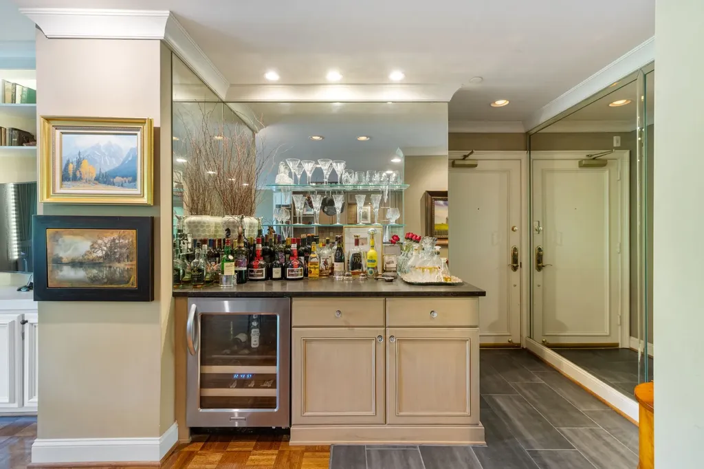 4215 Harding Pike Nashville TN 37205