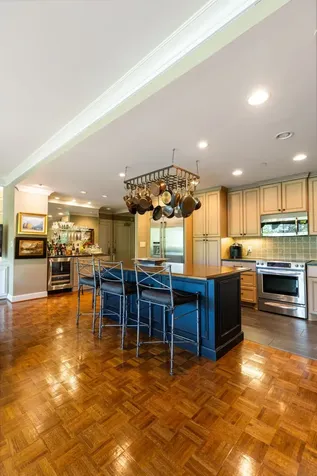 4215 Harding Pike Nashville TN 37205