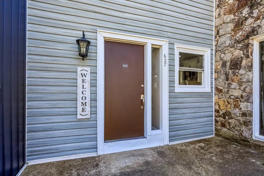 627 Rockwood Drive Hermitage TN 37076