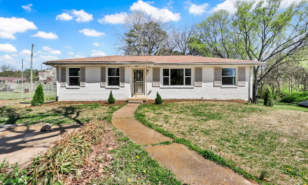 1104 Irving Lane Clarksville TN 37040