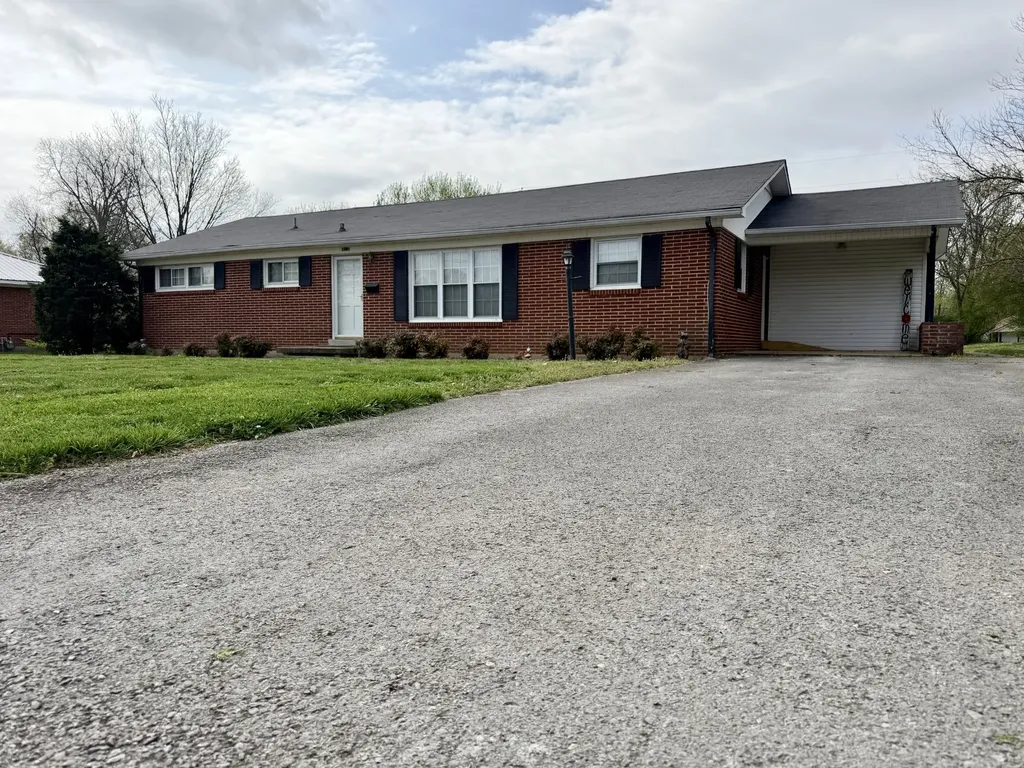 417 7th Street Lawrenceburg TN 38464