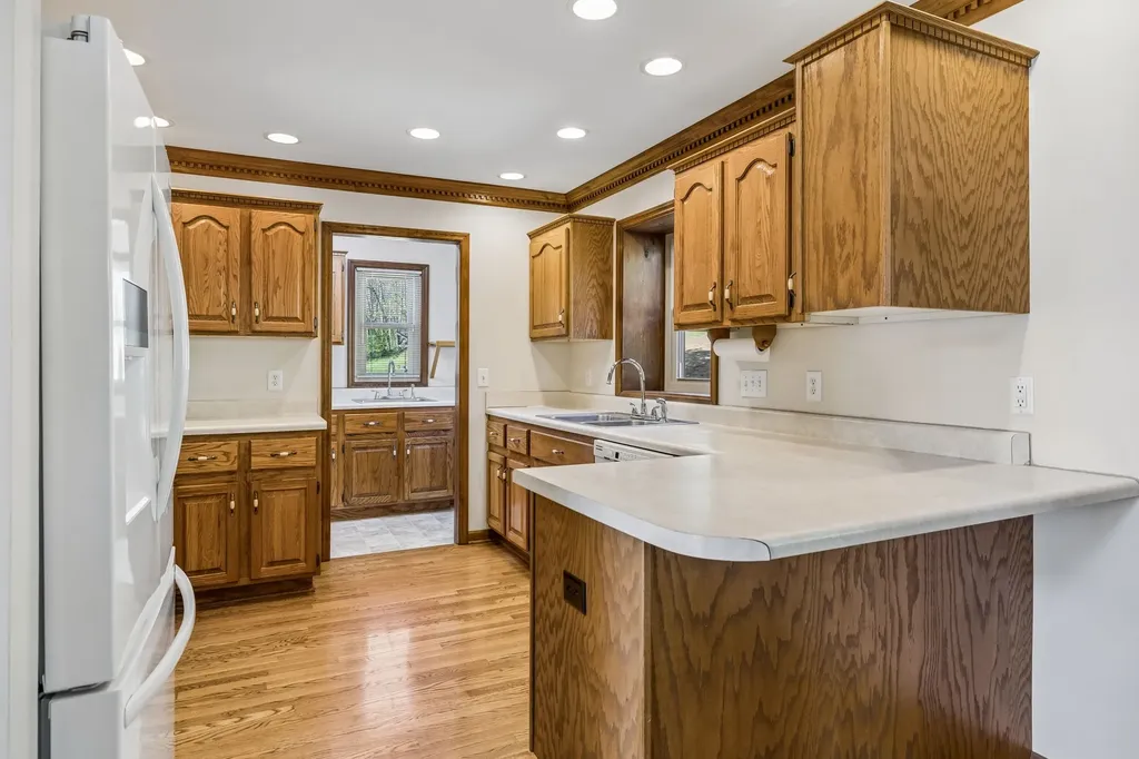 5005 Campbellsville Pike Culleoka TN 38451