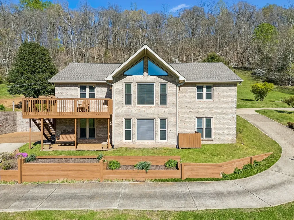 5005 Campbellsville Pike Culleoka TN 38451