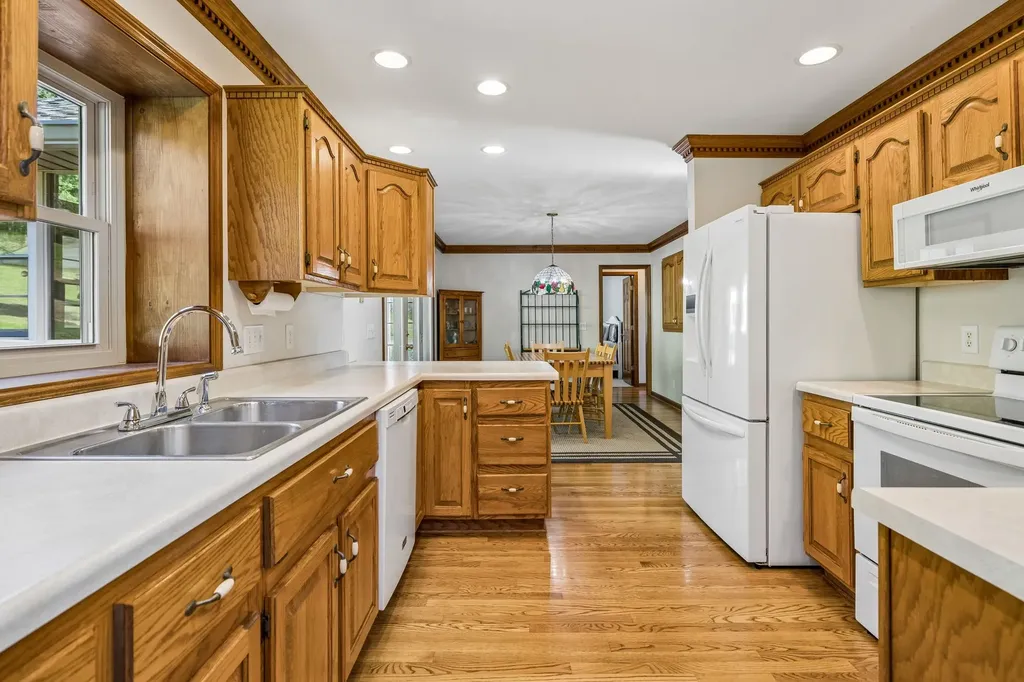 5005 Campbellsville Pike Culleoka TN 38451