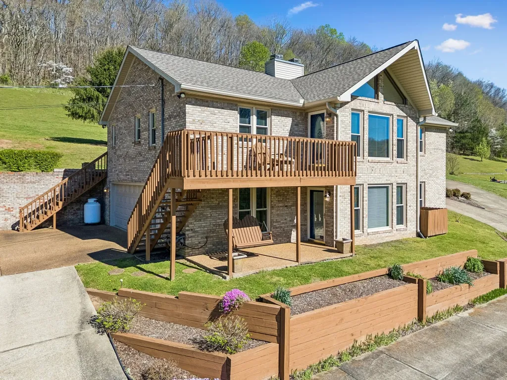 5005 Campbellsville Pike Culleoka TN 38451