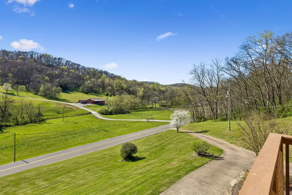 5005 Campbellsville Pike Culleoka TN 38451