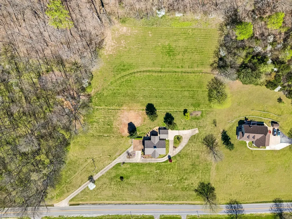 5005 Campbellsville Pike Culleoka TN 38451