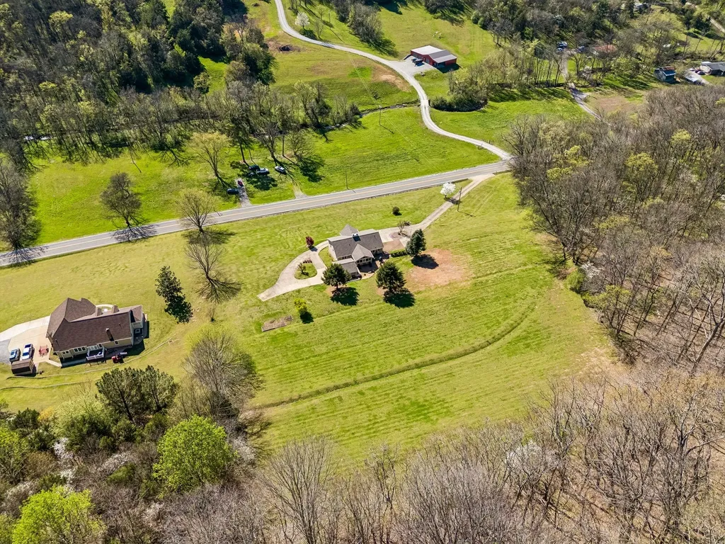 5005 Campbellsville Pike Culleoka TN 38451