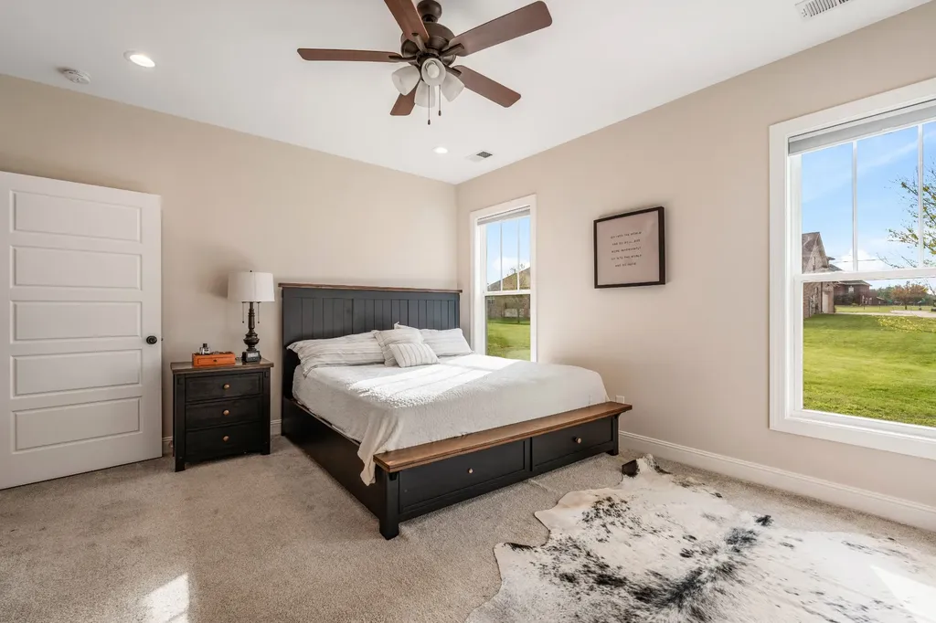 1130 Malinda Lane Greenbrier TN 37073