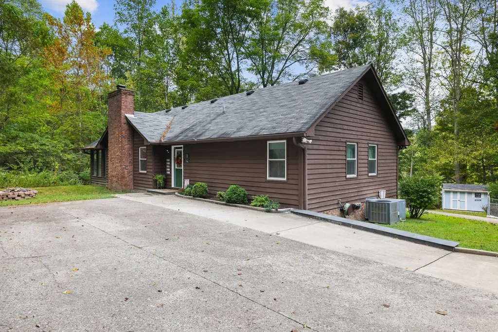 3363 Tyree Springs Road Hendersonville TN 37075