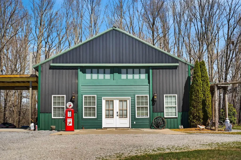 1967 Highway 52 E Portland TN 37148
